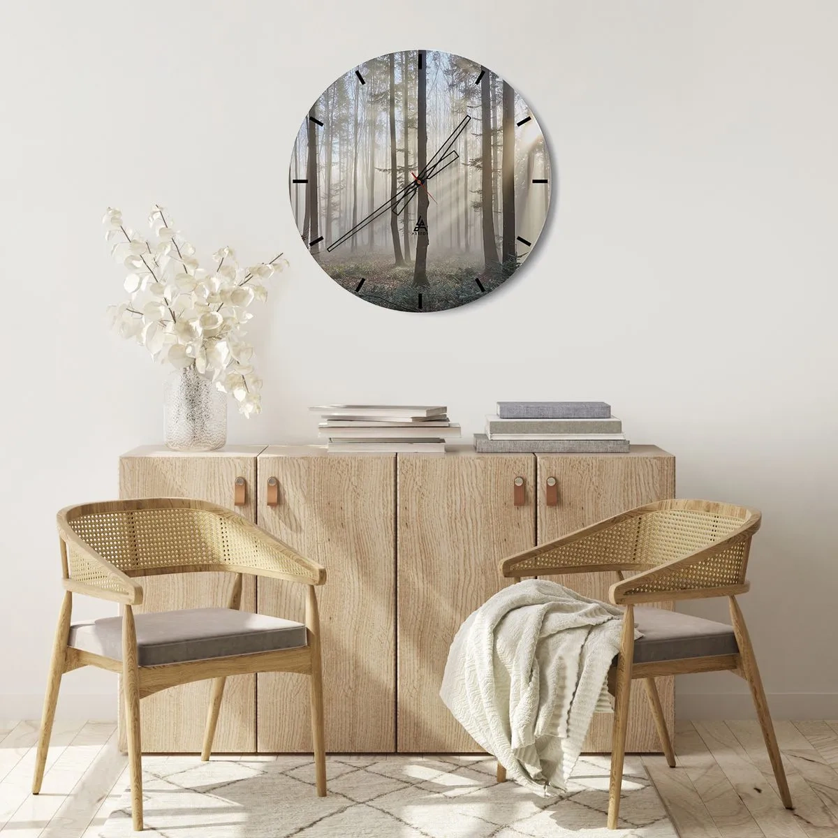 Zegar ścienny - Mgła prześwitująca przez drzewa w lesie - 30x30cm - Mgła też się zbudziła - Nowoczesna dekoracja ścienna do salonu, kuchni i sypialni ARTTOR
