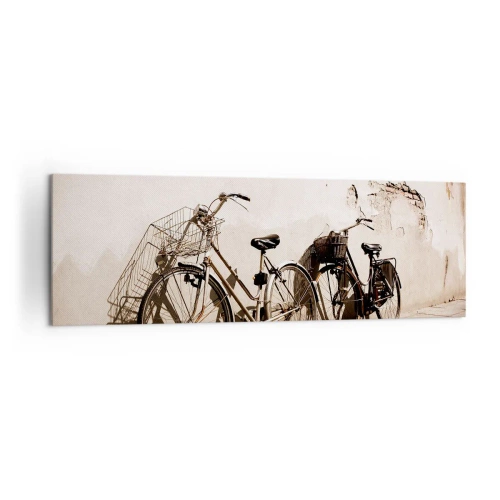 Obraz na płótnie - Dwa rowery oparte o starą ścianę w stylu retro - 160x50cm - Niezapomniany urok przeszłości - Nowoczesna dekoracja ścienna do salonu i sypialni ARTTOR