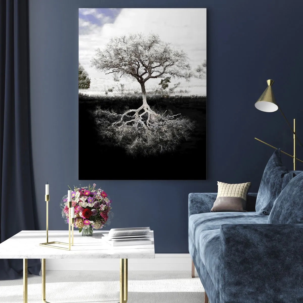 Obraz na szkle - Drzewo z widocznymi korzeniami pod powierzchnią ziemi - 70x100cm - Odkrycie natury świata - Nowoczesna dekoracja ścienna do salonu i sypialni ARTTOR