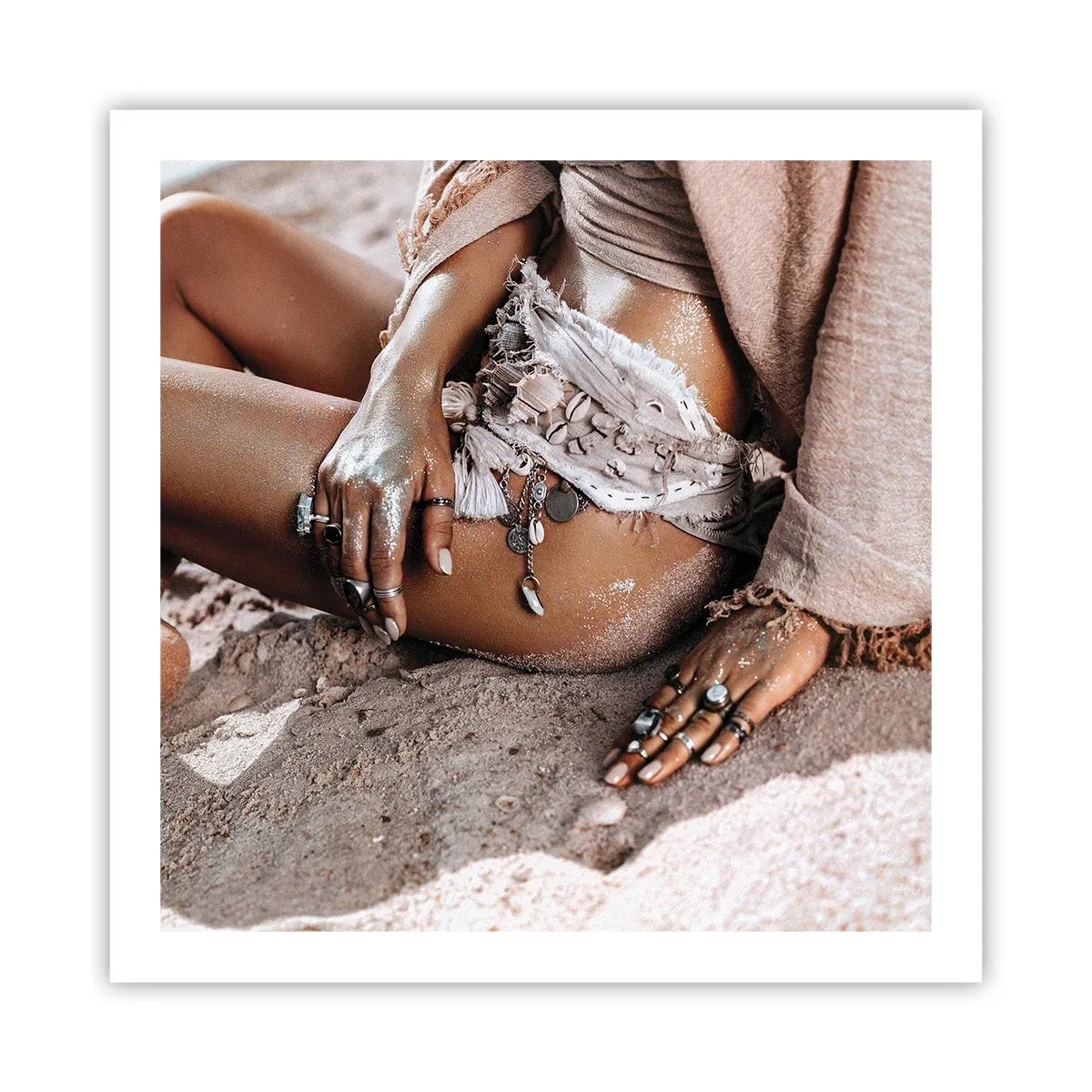 Plakat - Wyrzucona przez fale? - 60x60 cm