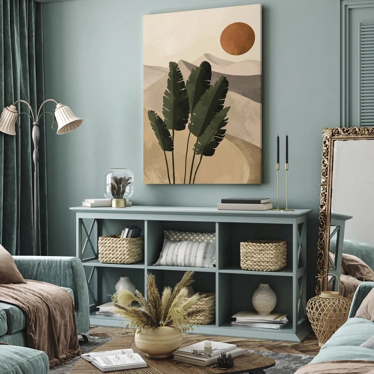 Obraz na płótnie - Palmy na tle pustynnych gór i zachodzącego słońca w ciepłych barwach - 50x70cm - Triumf życia - Nowoczesna dekoracja ścienna do salonu, kuchni i sypialni ARTTOR