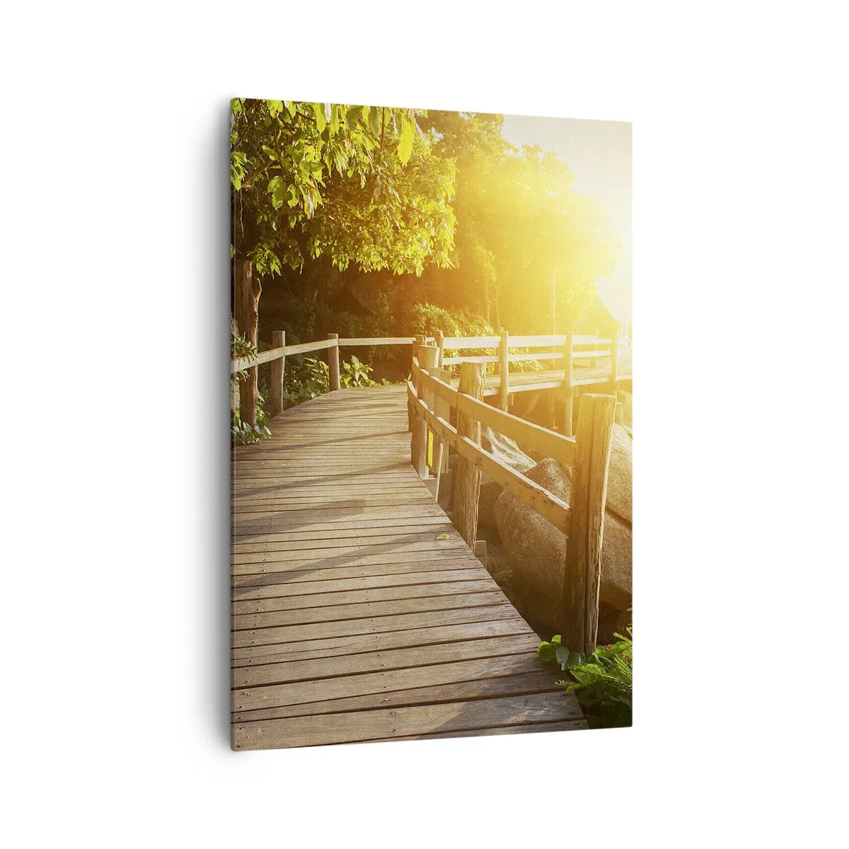 Obraz na płótnie - Drewniany pomost wśród zieleni prowadzący do morza w promieniach słońca - 70x100cm - Kolejny zakręt, kolejne cuda - Nowoczesna dekoracja ścienna do salonu i sypialni ARTTOR