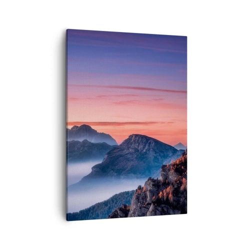 Obraz na płótnie - Widok na górski krajobraz o zachodzie słońca z mgłą w dolinach - 50x70cm - Nad dolinami - Nowoczesna dekoracja ścienna do salonu, kuchni i sypialni ARTTOR