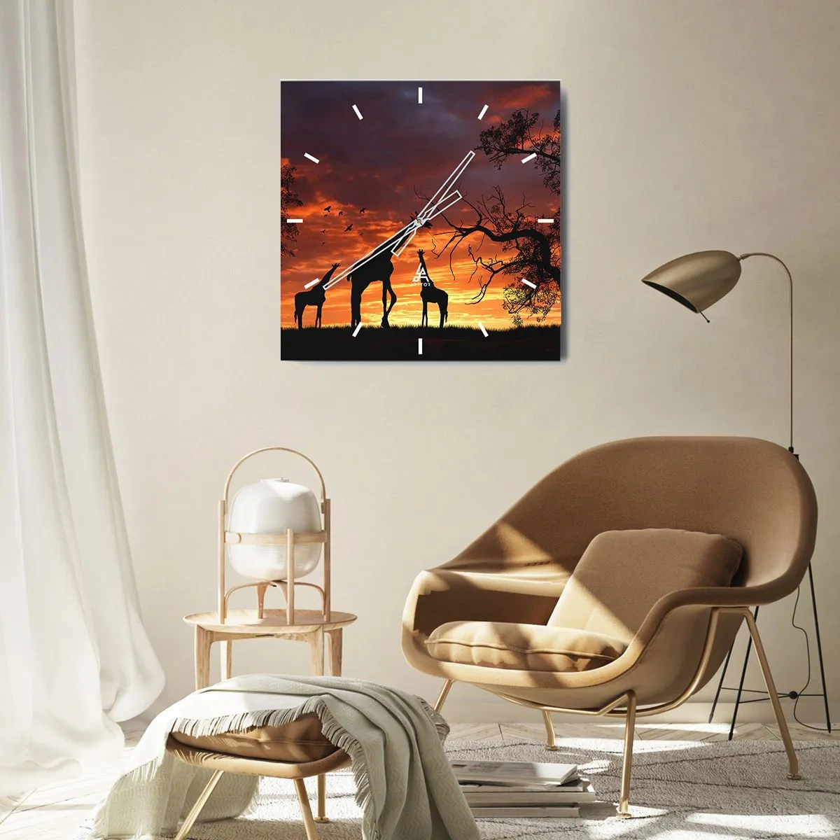 Zegar ścienny - Sylwetki żyraf na tle zachodzącego słońca w Afryce - 30x30cm - Mała kolacja w gronie najbliższych - Nowoczesna dekoracja ścienna do salonu i sypialni ARTTOR