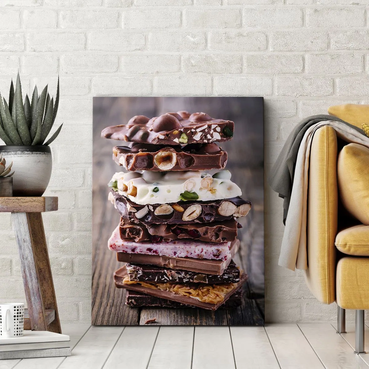 Obraz na płótnie - Apetyczna kompozycja warstw czekolady z orzechami, owocami i bakaliami na drewnianym tle - 70x100cm - Rozkoszna perspektywa - Nowoczesna dekoracja ścienna do salonu i sypialni ARTTOR