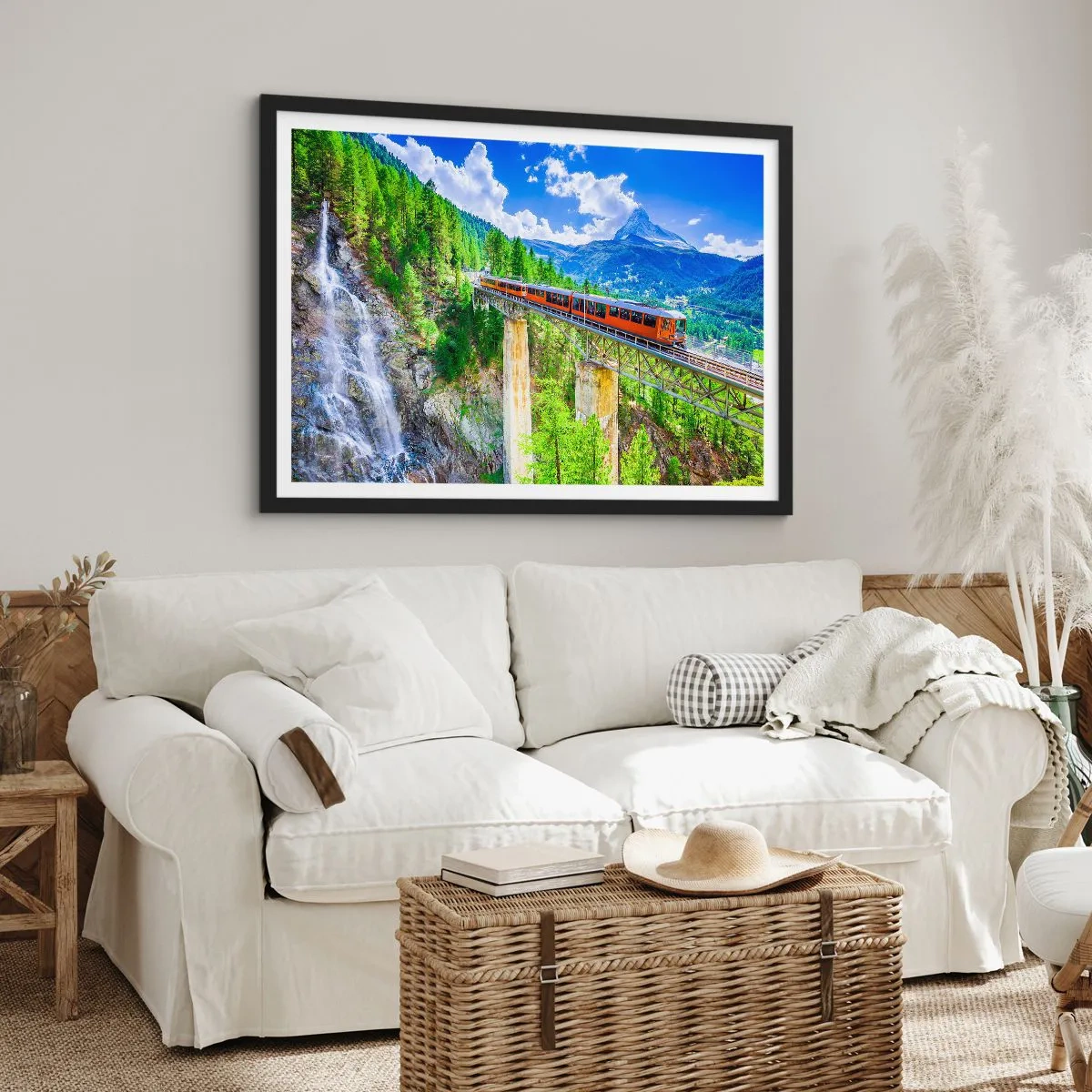 Plakat w czarnej ramie - Górska kolejka na moście z widokiem na wodospad i góry - 70x50cm - Kolej na Alpy - Nowoczesna dekoracja ścienna do salonu i sypialni ARTTOR