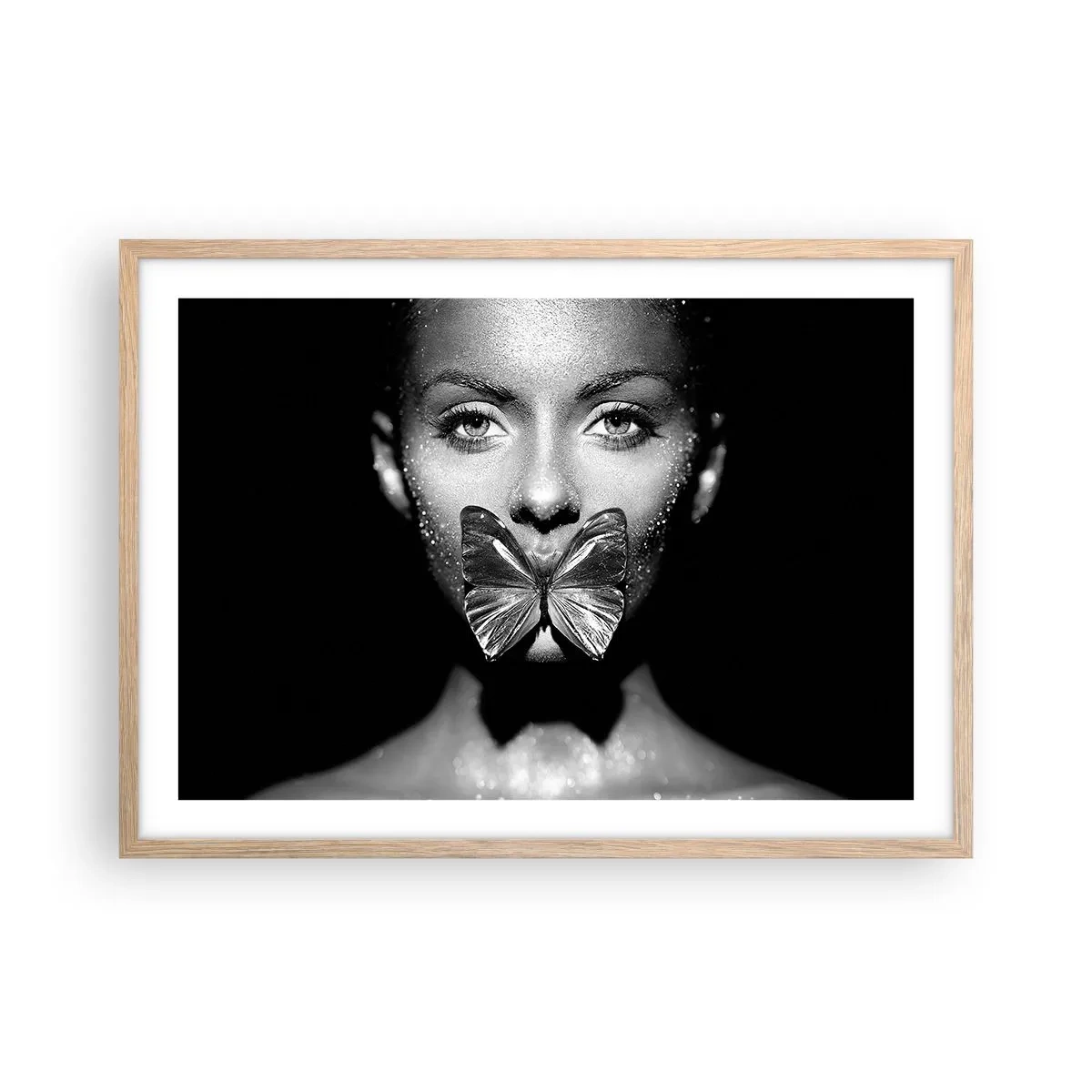 Plakat w ramie jasny dąb - Motyli pocałunek - 70x50 cm