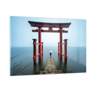 Obraz na szkle - Czerwony torii nad spokojną wodą w mglistej scenerii - 120x80cm - Japońska zaduma - Nowoczesna dekoracja ścienna do salonu, kuchni i sypialni ARTTOR