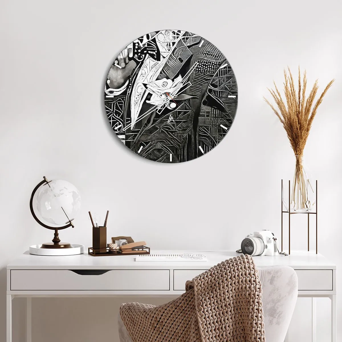 Zegar ścienny - Czarno-biała abstrakcja o złożonych geometrycznych wzorach - 30x30cm - Tylko na pozór szary człowiek - Nowoczesna dekoracja ścienna do salonu, kuchni i sypialni ARTTOR