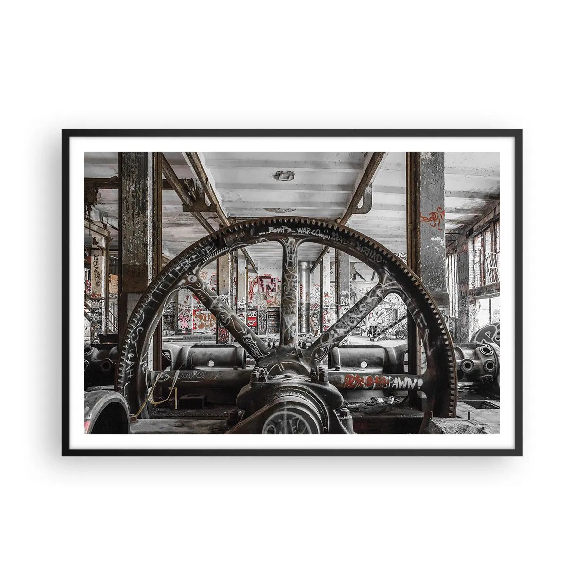 Plakat w czarnej ramie - Stary mechanizm w opuszczonym industrialnym wnętrzu - 100x70cm - Sekretne życie fabryki - Nowoczesna dekoracja ścienna do salonu i sypialni ARTTOR
