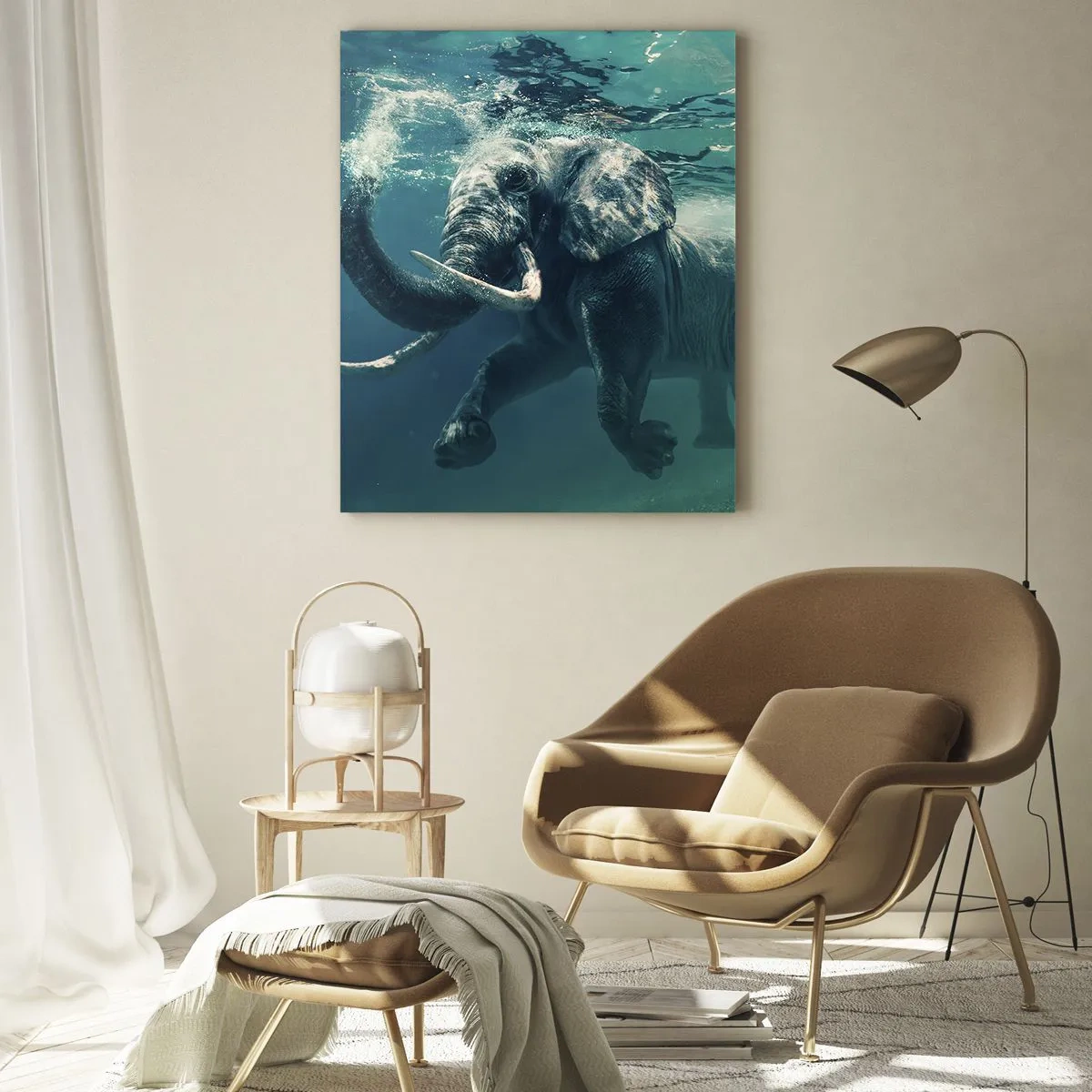 Obraz na szkle - Słoń pływający pod wodą w błękitnym oceanie - 50x70cm - Wszyscy lubią pływać - Nowoczesna dekoracja ścienna do salonu, kuchni i sypialni ARTTOR