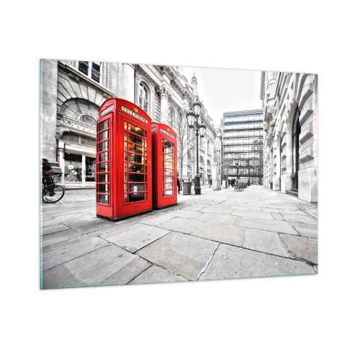 Obraz na szkle - Czerwone budki telefoniczne na tle miejskiej ulicy - 100x70cm - Welcome to London - Nowoczesna dekoracja ścienna do salonu, kuchni i sypialni ARTTOR