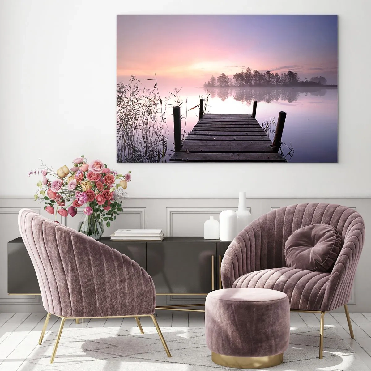Obraz na szkle - Pomost o wschodzie słońca nad spokojnym jeziorem - 70x50cm - Z liliowej mgły... - Nowoczesna dekoracja ścienna do salonu i sypialni ARTTOR