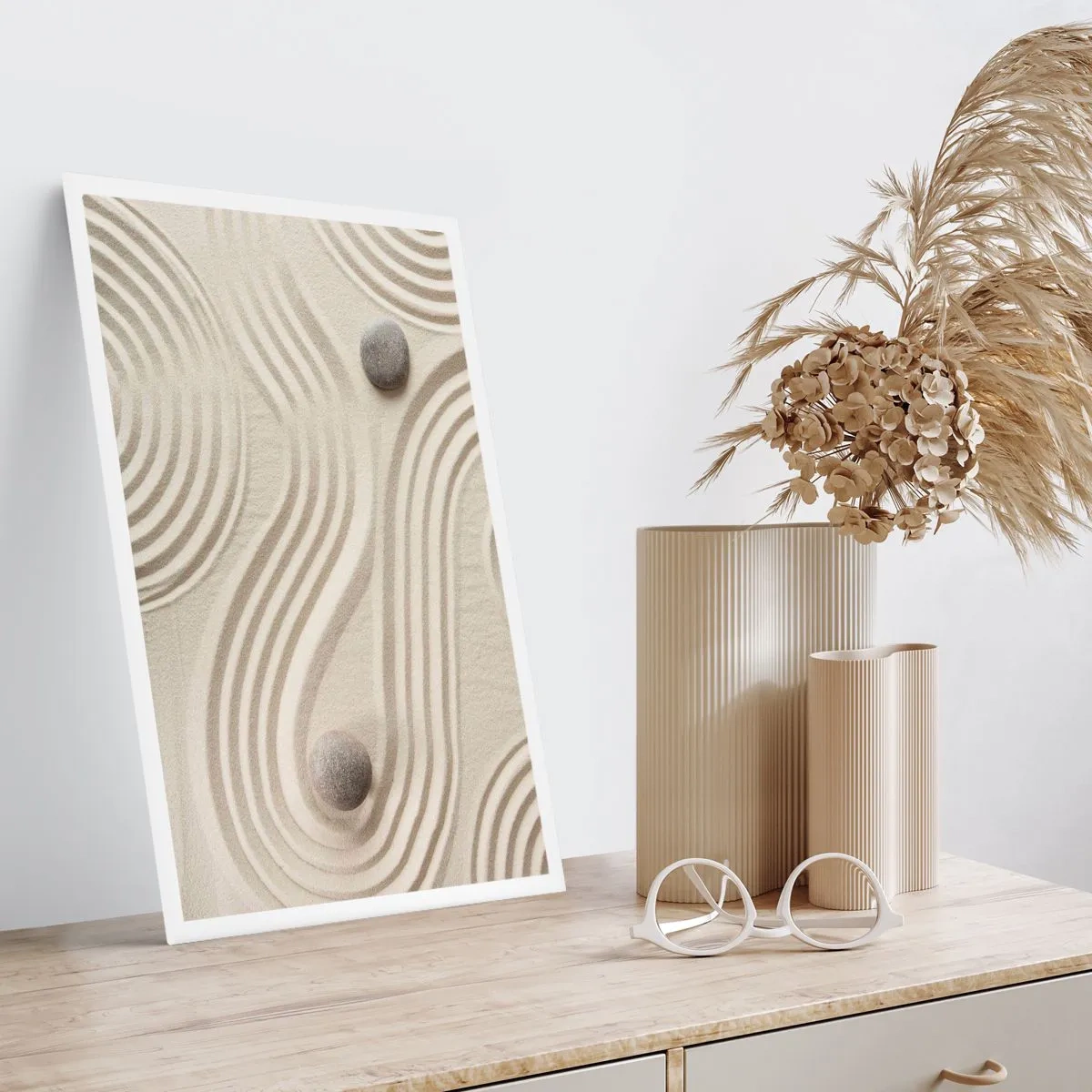 Plakat - Minimalistyczna kompozycja japońskiego ogrodu zen z kamieniami - 50x70cm - Dotyk ciepła - Nowoczesna dekoracja ścienna do salonu, kuchni i sypialni ARTTOR