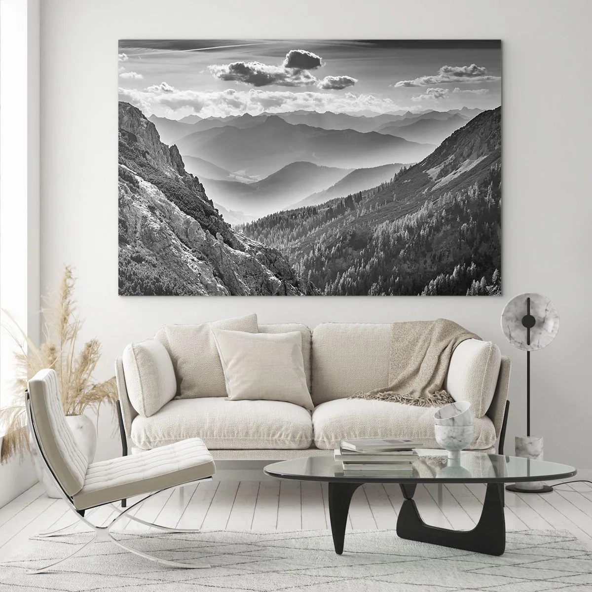 Obraz na szkle - Czarno-biała panorama górska z widokiem na dolinę - 70x50cm - Aż po horyzont - Nowoczesna dekoracja ścienna do salonu i sypialni ARTTOR