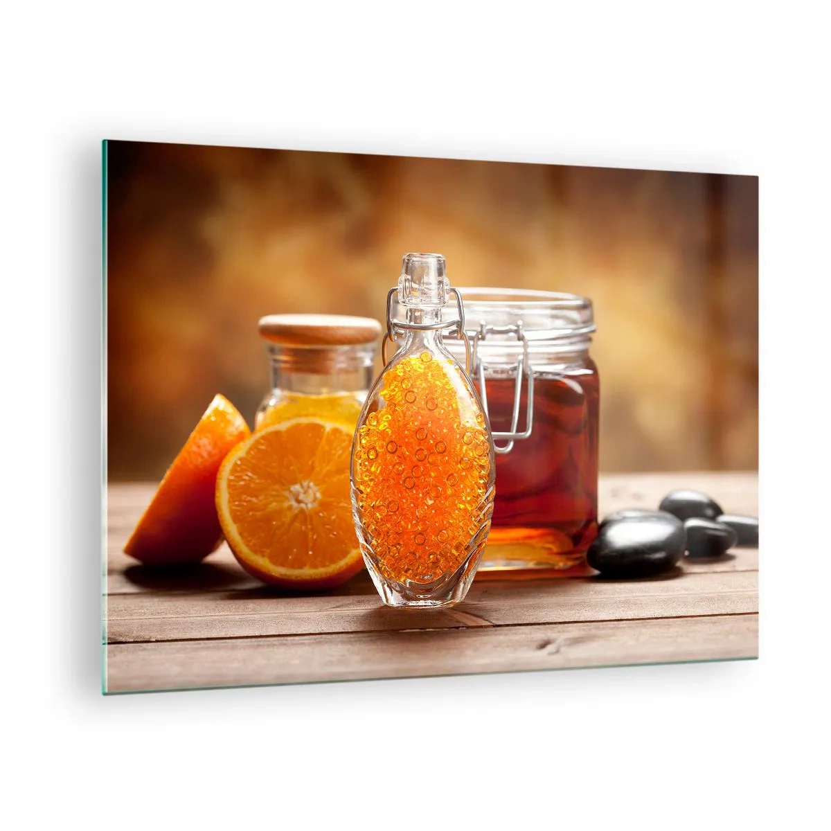 Obraz na szkle - Butelka z olejem i pomarańczą na drewnianym stole - 70x50cm - Słoneczne smaki i aromaty - Nowoczesna dekoracja ścienna do salonu i sypialni ARTTOR