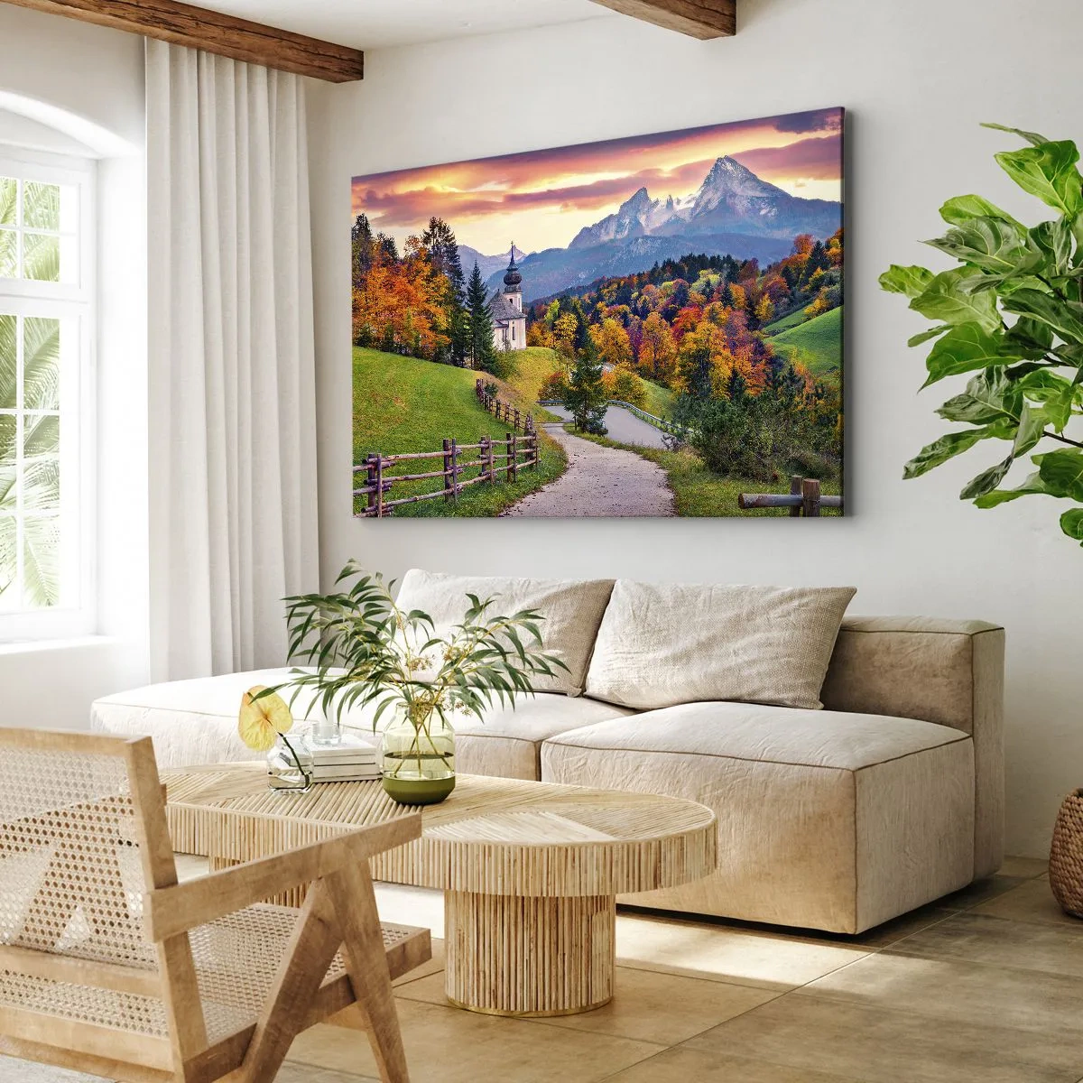 Obraz na płótnie - Jesienna górska sceneria z kapliczką i zachodem słońca - 70x50cm - Pejzaż jak malowanie - Nowoczesna dekoracja ścienna do salonu i sypialni ARTTOR
