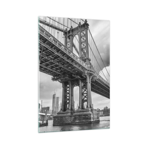 Obraz na szkle - Most w czarno-białej tonacji z widokiem na miasto - 70x100cm - Do serca miasta - Nowoczesna dekoracja ścienna do salonu i sypialni ARTTOR