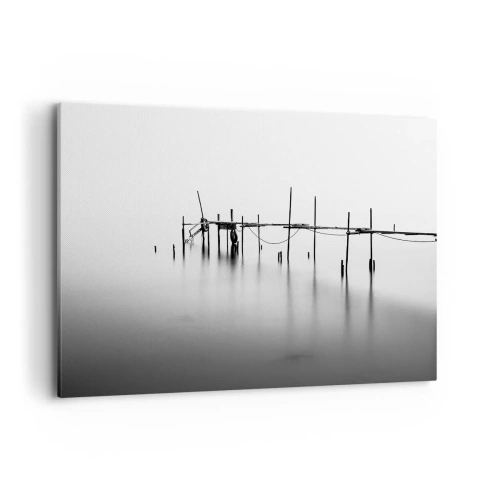 Obraz na płótnie - Czarno-biały pomost zanurzony w mglistym krajobrazie - 120x80cm - A jeśli świata nie ma? - Nowoczesna dekoracja ścienna do salonu, kuchni i sypialni ARTTOR