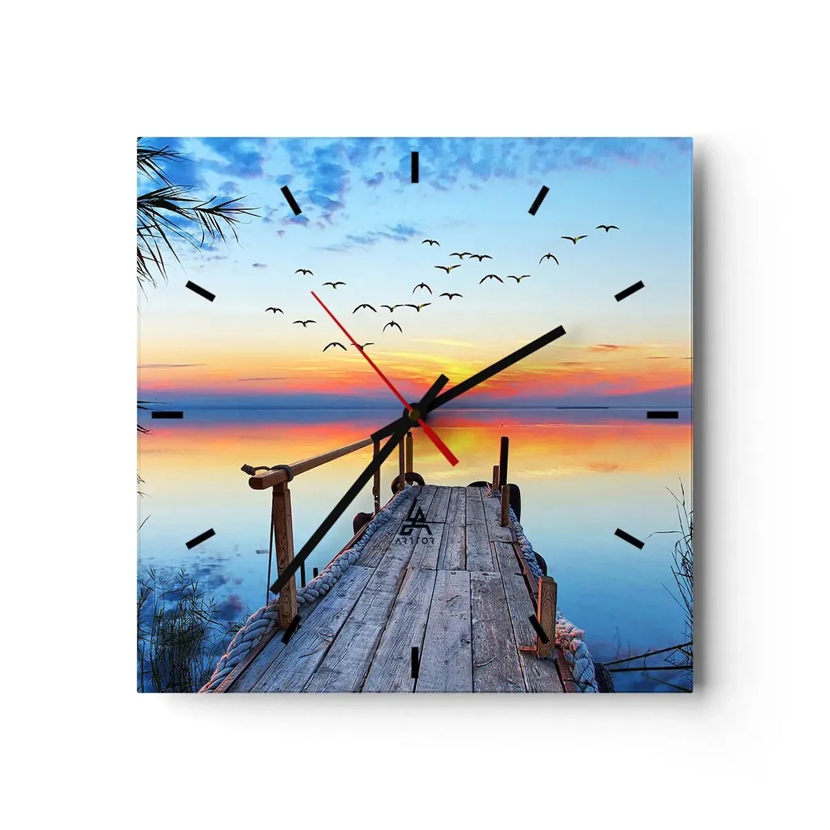 Zegar ścienny - Drewniany pomost nad jeziorem o zachodzie słońca - 30x30cm - Pora wracać… - Nowoczesna dekoracja ścienna do salonu i sypialni ARTTOR