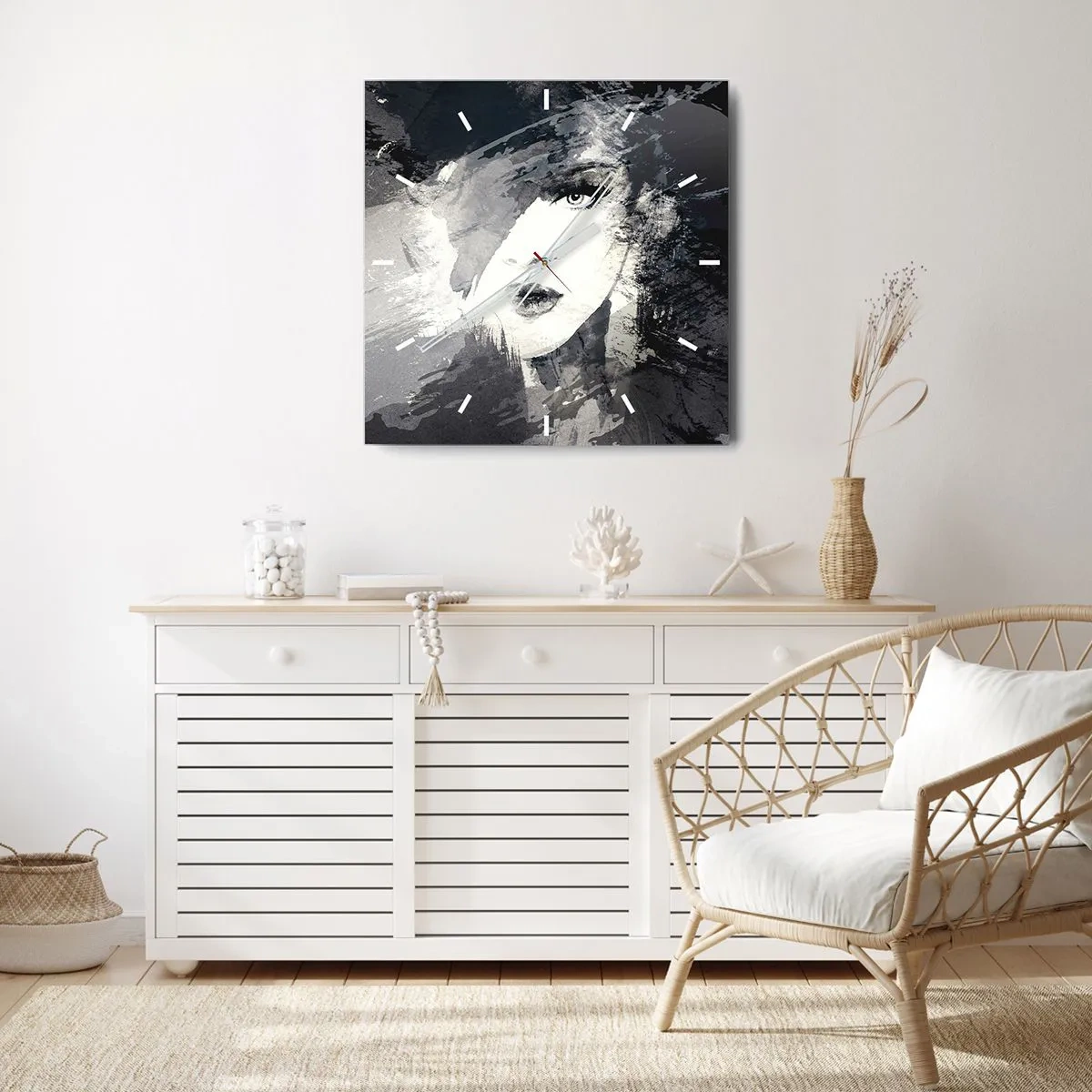 Zegar ścienny - Abstrakcyjny portret kobiety w szarościach z delikatnymi akcentami - 30x30cm - Zza szarego woalu - Nowoczesna dekoracja ścienna do salonu i sypialni ARTTOR