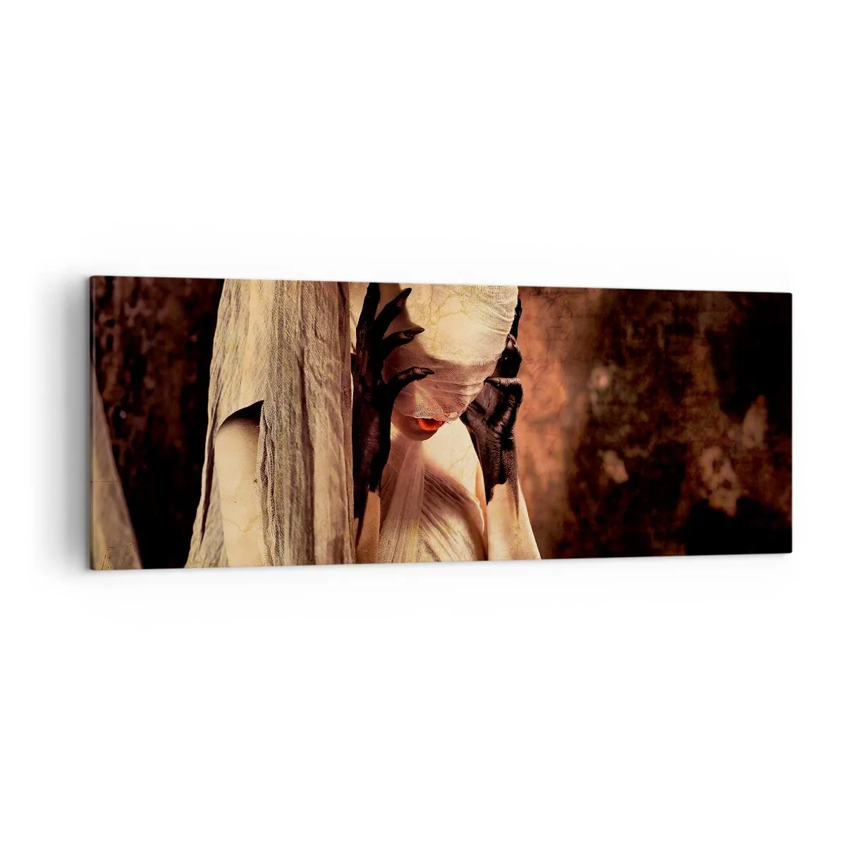 Obraz na płótnie - Kobieta w welonie z tajemniczą stylizacją w ciemnym tle - 140x50cm - Między dobrem a złem - Nowoczesna dekoracja ścienna do salonu i sypialni ARTTOR