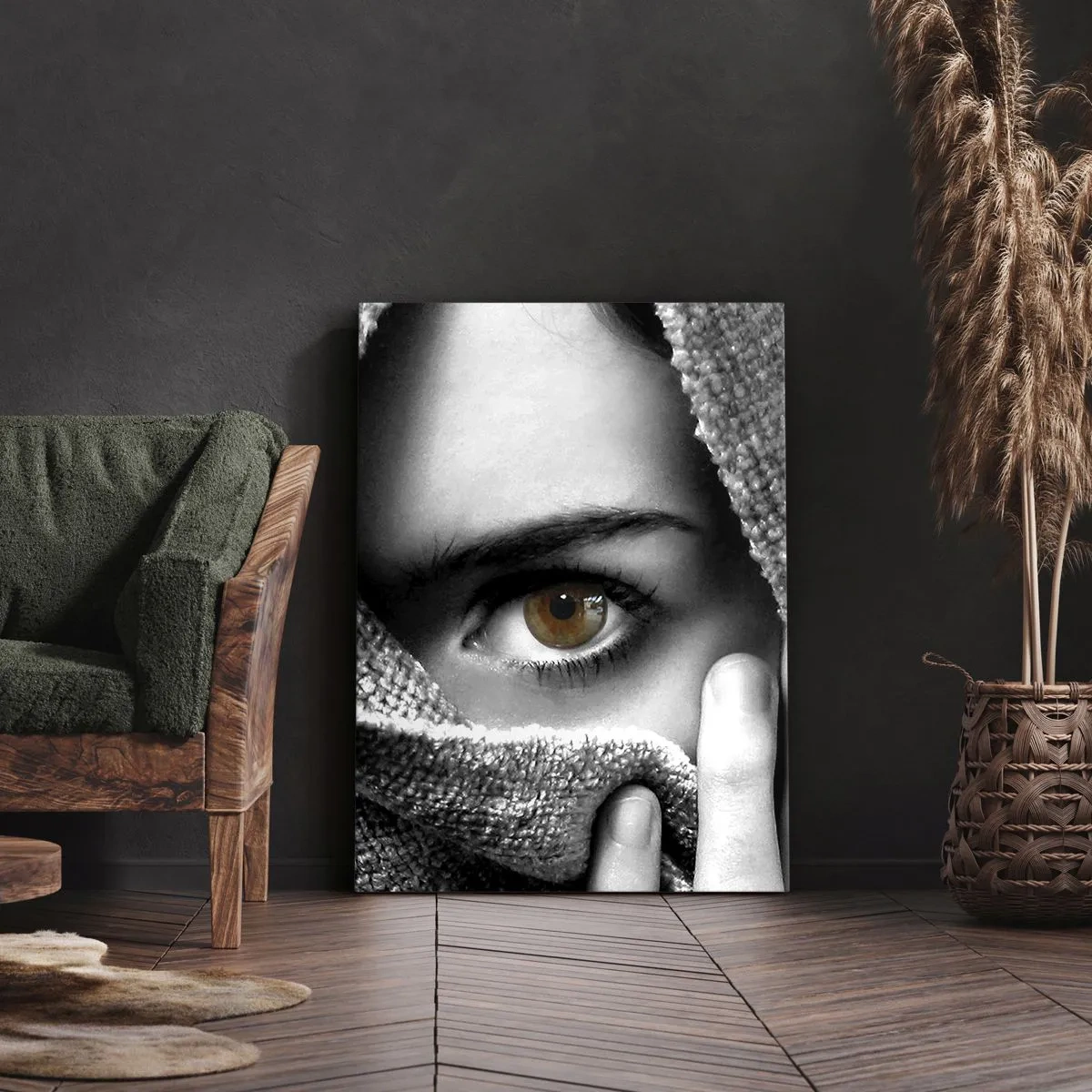 Obraz na płótnie - Kobiecy portret z intensywnie bursztynowym okiem - 50x70cm - Poznaj tajemnicę - Nowoczesna dekoracja ścienna do salonu, kuchni i sypialni ARTTOR