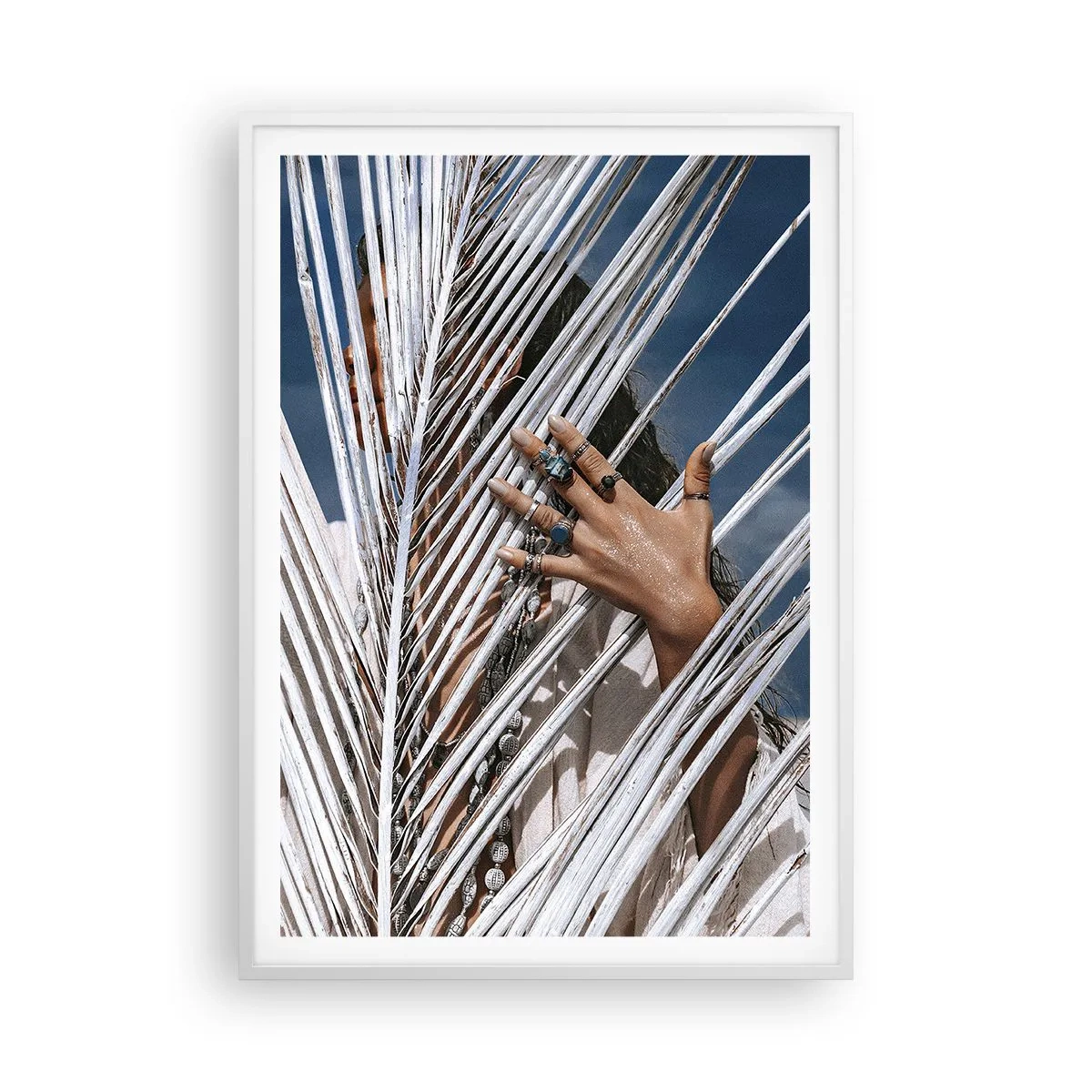 Plakat w białej ramie - Dziewczyna szamana? - 70x100 cm