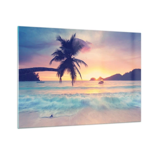 Obraz na szkle - Plaża z palmą o zachodzie słońca z łodzią na horyzoncie - 100x70cm - Wieczór w zatoce - Nowoczesna dekoracja ścienna do salonu, kuchni i sypialni ARTTOR