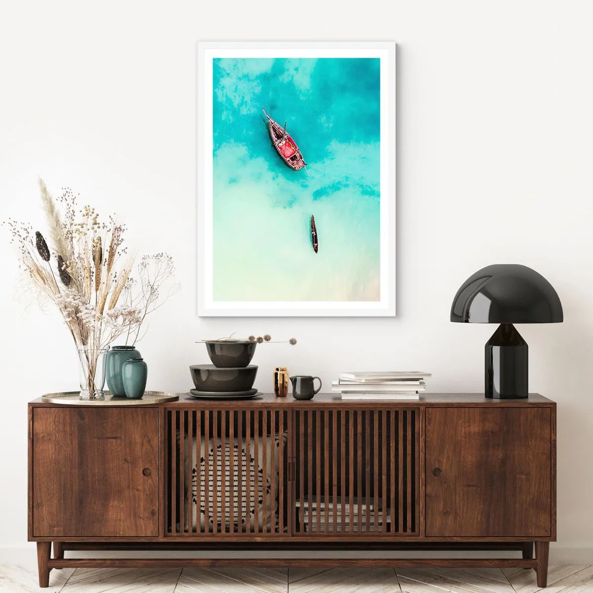 Plakat w białej ramie - Bo na plażach Zanzibaru, kiedy nadmiar wód… - 61x91 cm