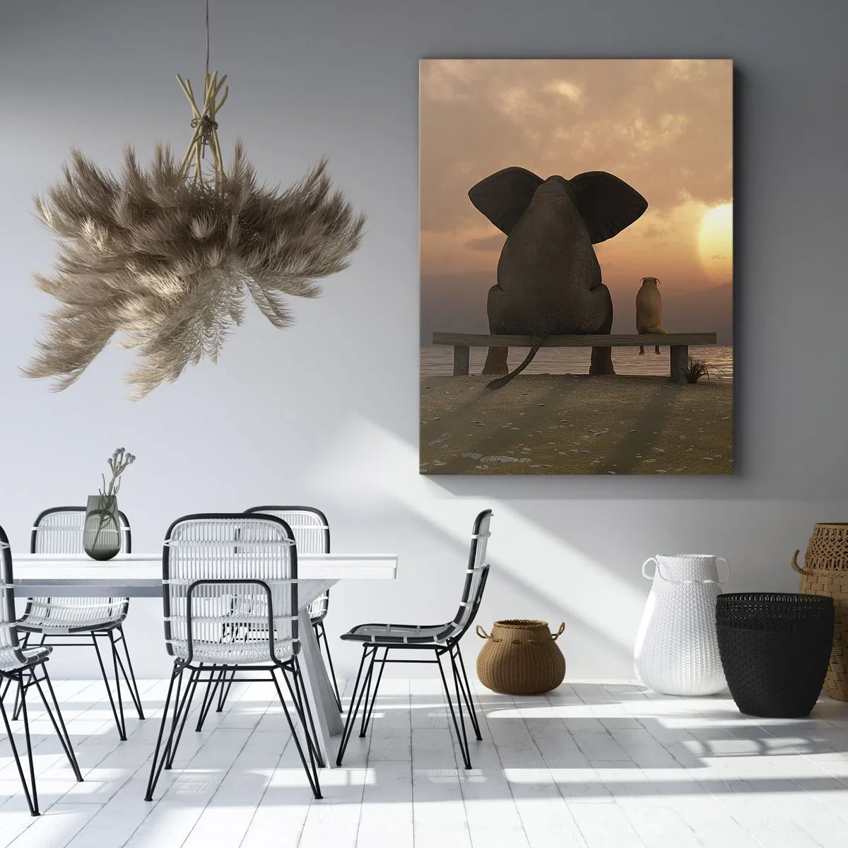 Obraz na płótnie - Słoń i pies na ławce w blasku zachodzącego słońca - 50x70cm - Dobrze jest razem pomilczeć - Nowoczesna dekoracja ścienna do salonu, kuchni i sypialni ARTTOR