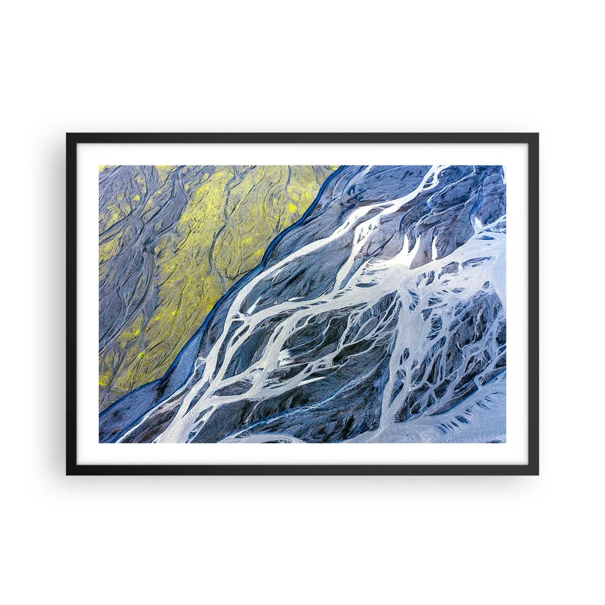 Plakat w czarnej ramie - Abstrakcyjny widok na meandrujące koryta rzek z lotu ptaka - 70x50cm - Naskalne malowidła natury - Nowoczesna dekoracja ścienna do salonu i sypialni ARTTOR