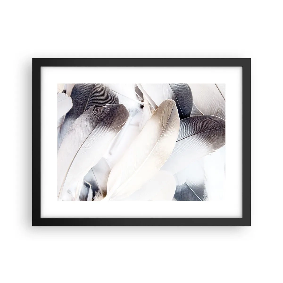 Plakat w czarnej ramie - Niemal anielskie - 40x30 cm