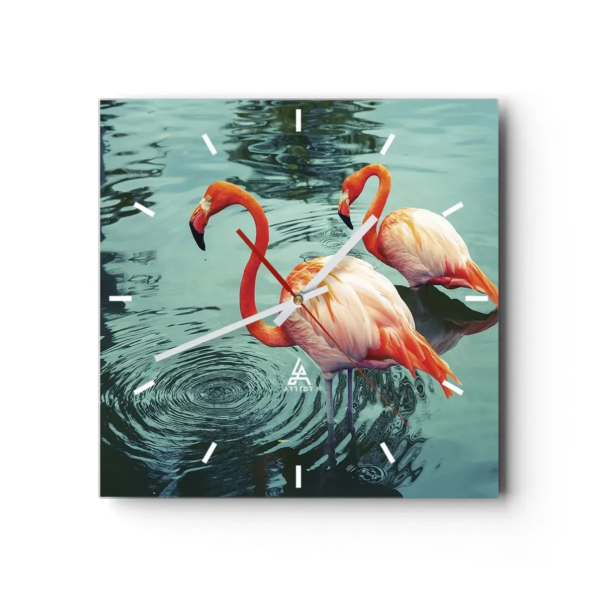 Zegar ścienny - Dwa flamingi w spokojnej wodzie odbijające otoczenie - 30x30cm - Jesteśmy teraz w modzie - Nowoczesna dekoracja ścienna do salonu i sypialni ARTTOR