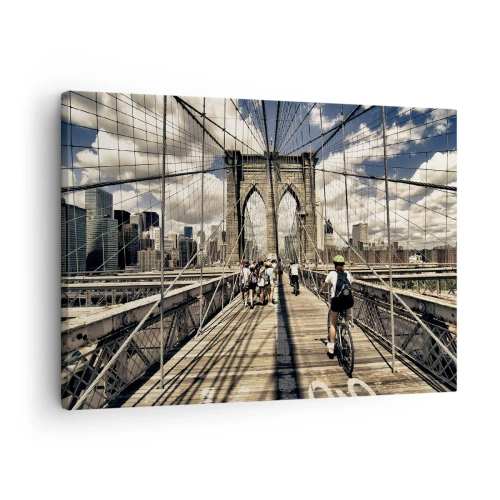 Obraz na płótnie - Brookliński most z widokiem na pieszych i rowerzystów - 70x50cm - Wprost do serca miasta - Nowoczesna dekoracja ścienna do salonu i sypialni ARTTOR