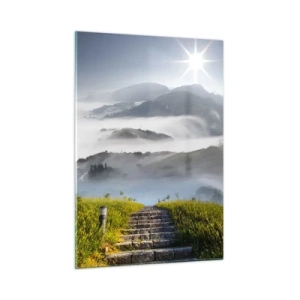 Obraz na szkle - Górski krajobraz z mgłą i schodami prowadzącymi na szczyt - 50x70cm - Wciąż w górę ku chmurom - Nowoczesna dekoracja ścienna do salonu, kuchni i sypialni ARTTOR