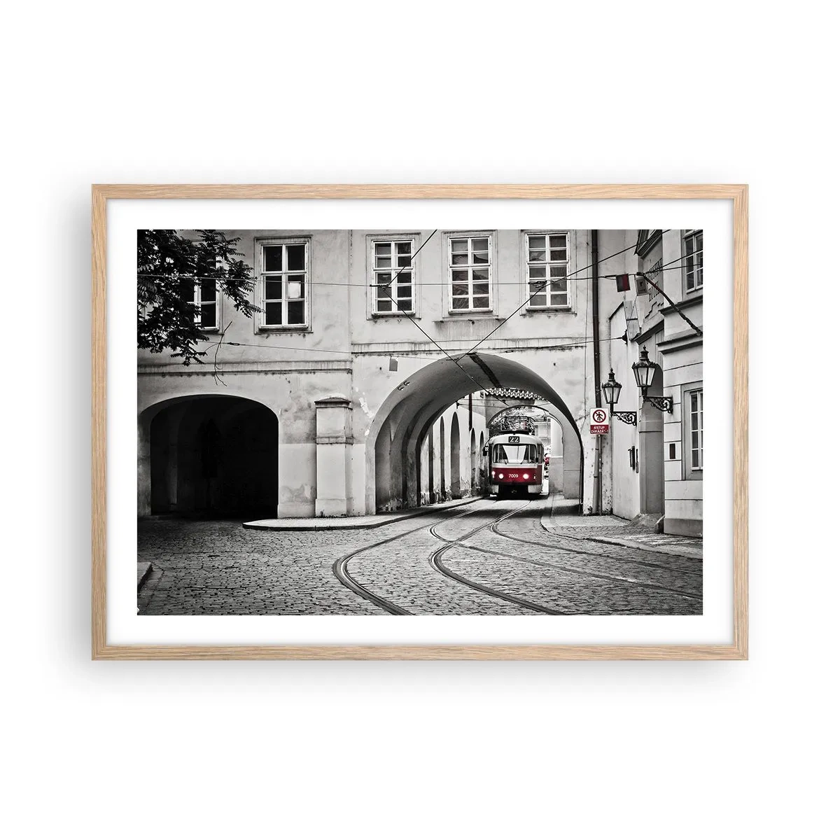Plakat w ramie jasny dąb - Przez miejski labirynt - 70x50 cm