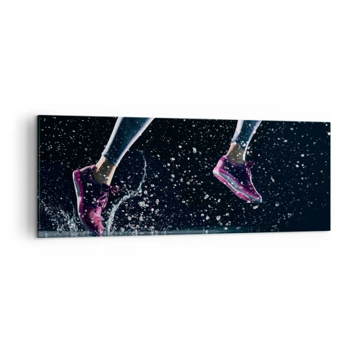 Obraz na płótnie - Dynamiczne ujęcie biegu w deszczu na czarnym tle - 140x50cm - Ile sił w nogach - Nowoczesna dekoracja ścienna do salonu i sypialni ARTTOR