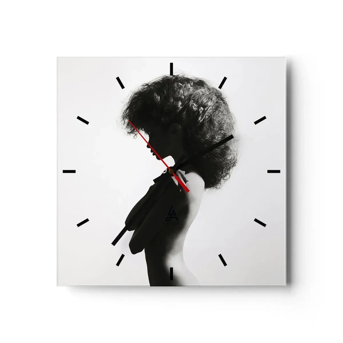Zegar ścienny - Subtelna sylwetka kobiety w czarno-białych odcieniach na jasnym tle - 30x30cm - Jak kwiat na smukłej łodydze - Nowoczesna dekoracja ścienna do salonu i sypialni ARTTOR