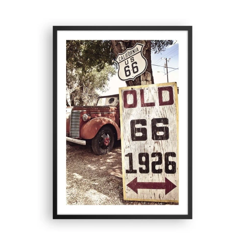 Plakat w czarnej ramie - Oldtimer przy znaku Route 66 - 50x70cm - Legenda amerykanskiej prowincji - Nowoczesna dekoracja ścienna do salonu i sypialni ARTTOR