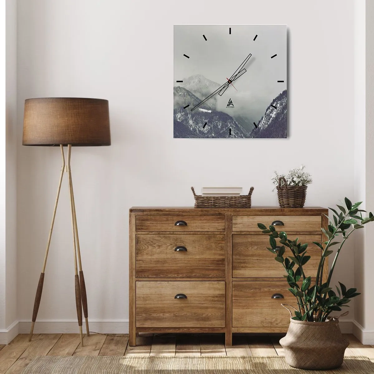 Zegar ścienny - Górska dolina spowita mgłą w odcieniach szarości - 30x30cm - Omglona dolina - Nowoczesna dekoracja ścienna do salonu i sypialni ARTTOR