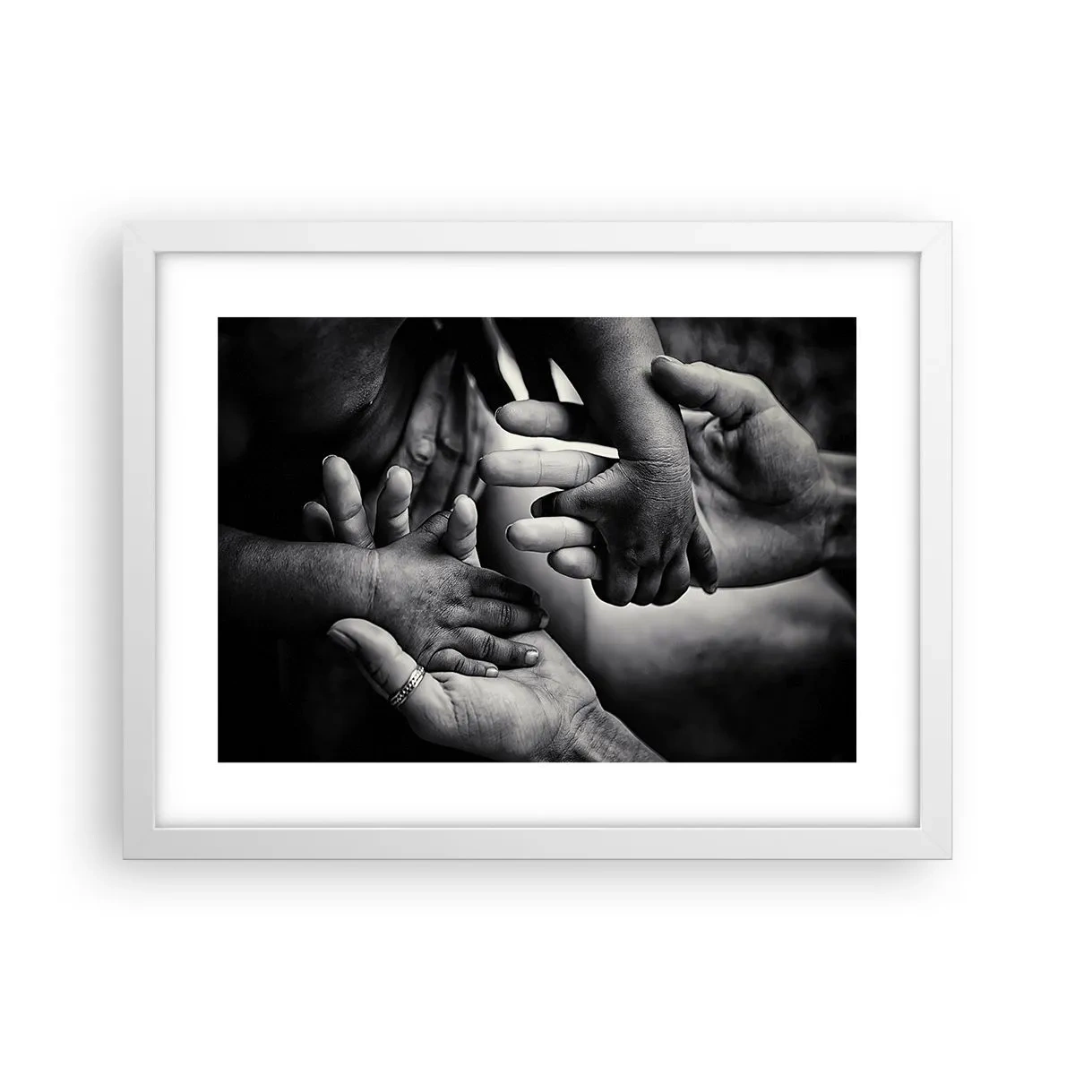 Plakat w białej ramie - Być człowiekiem - 40x30 cm