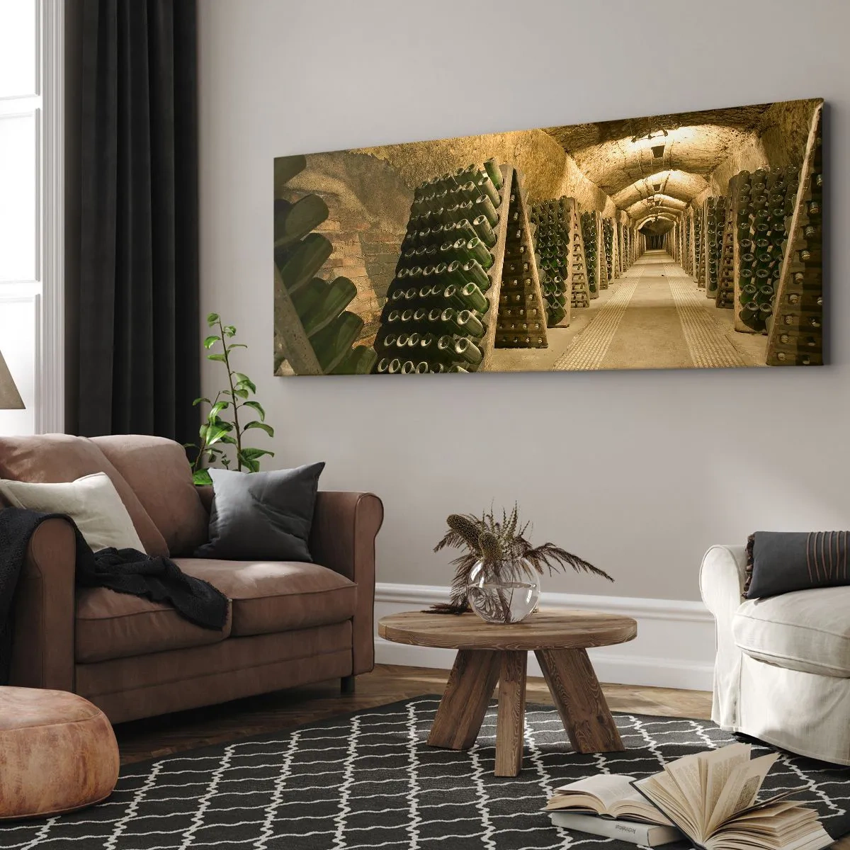 Obraz na płótnie - Winnica z piwnicą pełną butelek wina ustawionych na drewnianych stojakach. - 120x50cm - Narodziny smaku - Nowoczesna dekoracja ścienna do salonu i sypialni ARTTOR