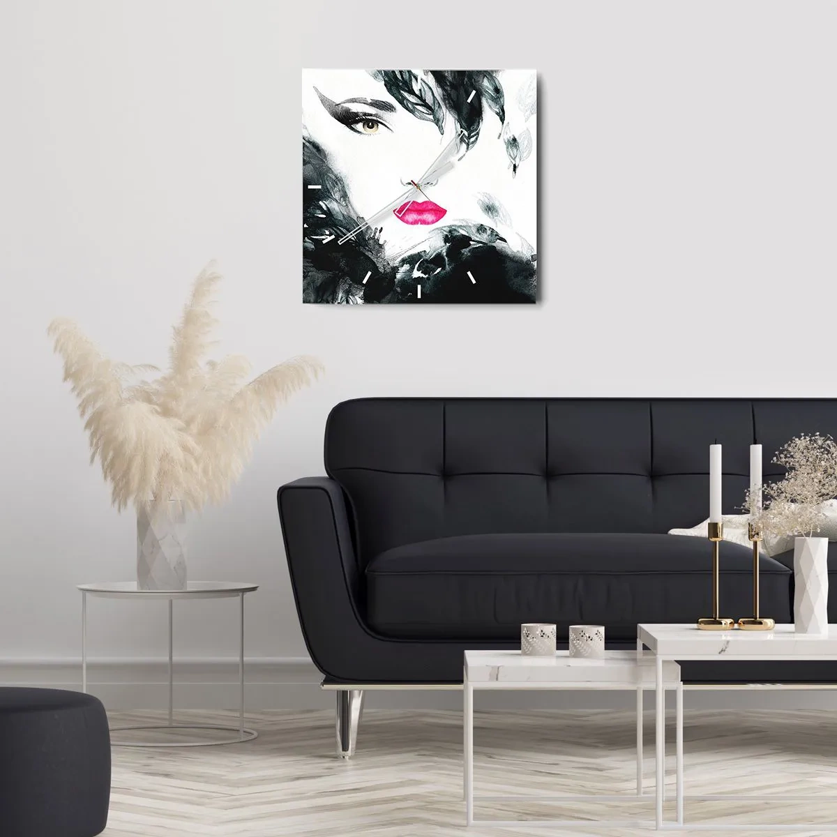 Zegar ścienny - Uwaga! Femme fatale - 30x30 cm