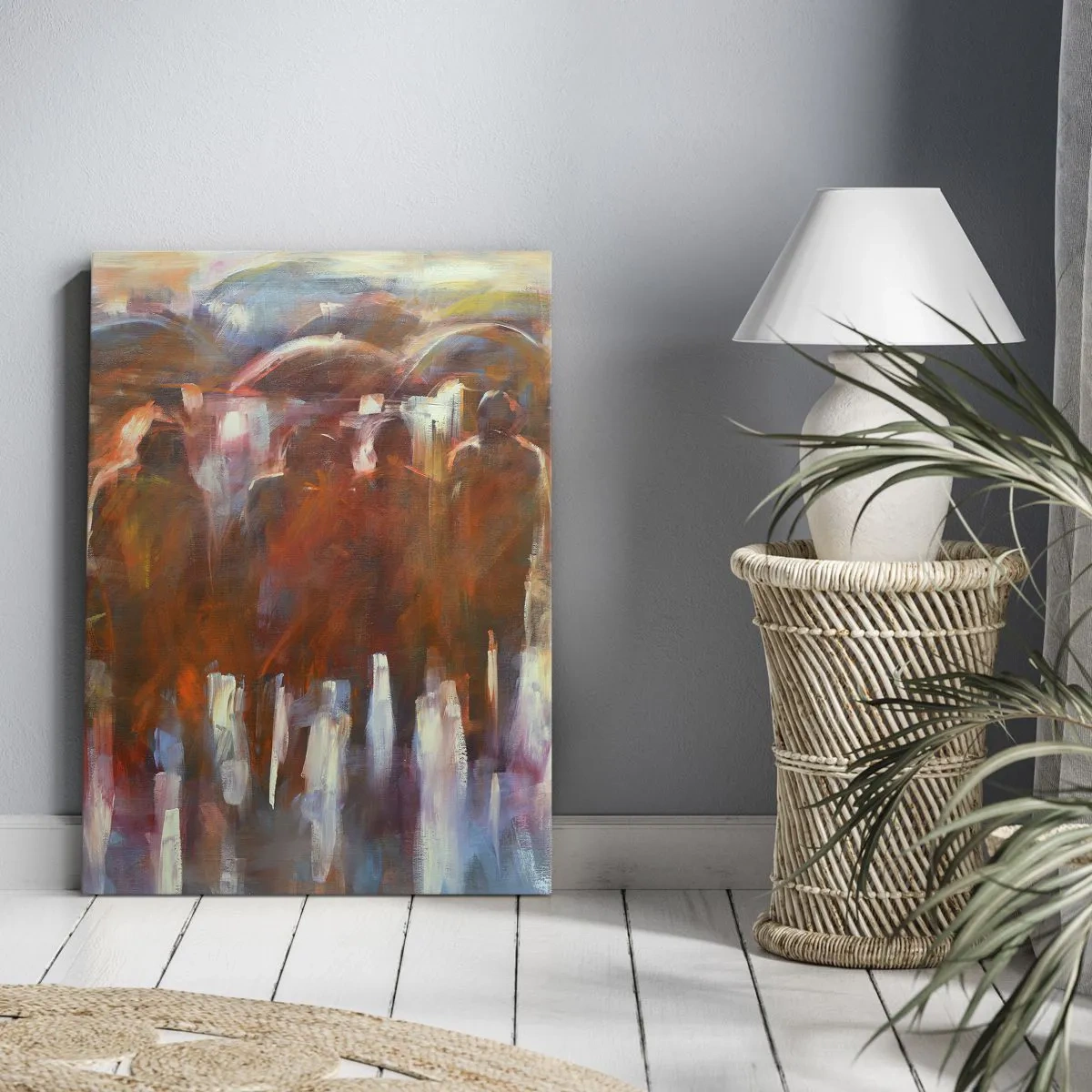 Obraz na płótnie - Tłum ludzi z parasolami w deszczowej, artystycznej scenerii - 80x120cm - Równi w deszczu i mgle - Nowoczesna dekoracja ścienna do salonu i sypialni ARTTOR