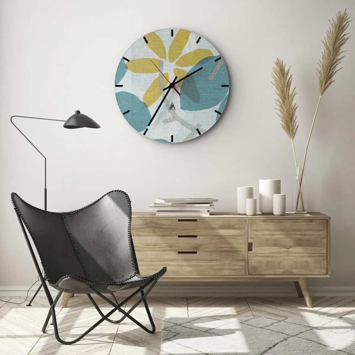 Zegar ścienny - Żółte i turkusowe liście na jasnym tle o lnianej fakturze - 30x30cm - Wśród lazurowych liści - Nowoczesna dekoracja ścienna do salonu, kuchni i sypialni ARTTOR