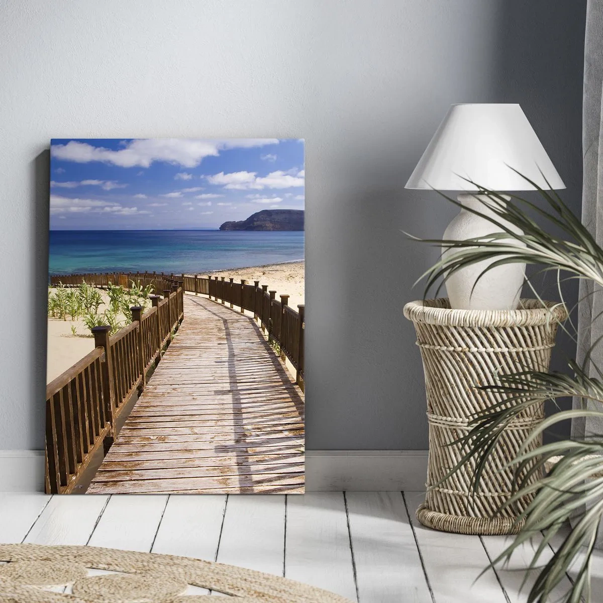 Obraz na płótnie - Drewniana ścieżka prowadząca na plażę z widokiem na ocean - 70x100cm - Zabierz mnie na wyspy szczęśliwe - Nowoczesna dekoracja ścienna do salonu i sypialni ARTTOR