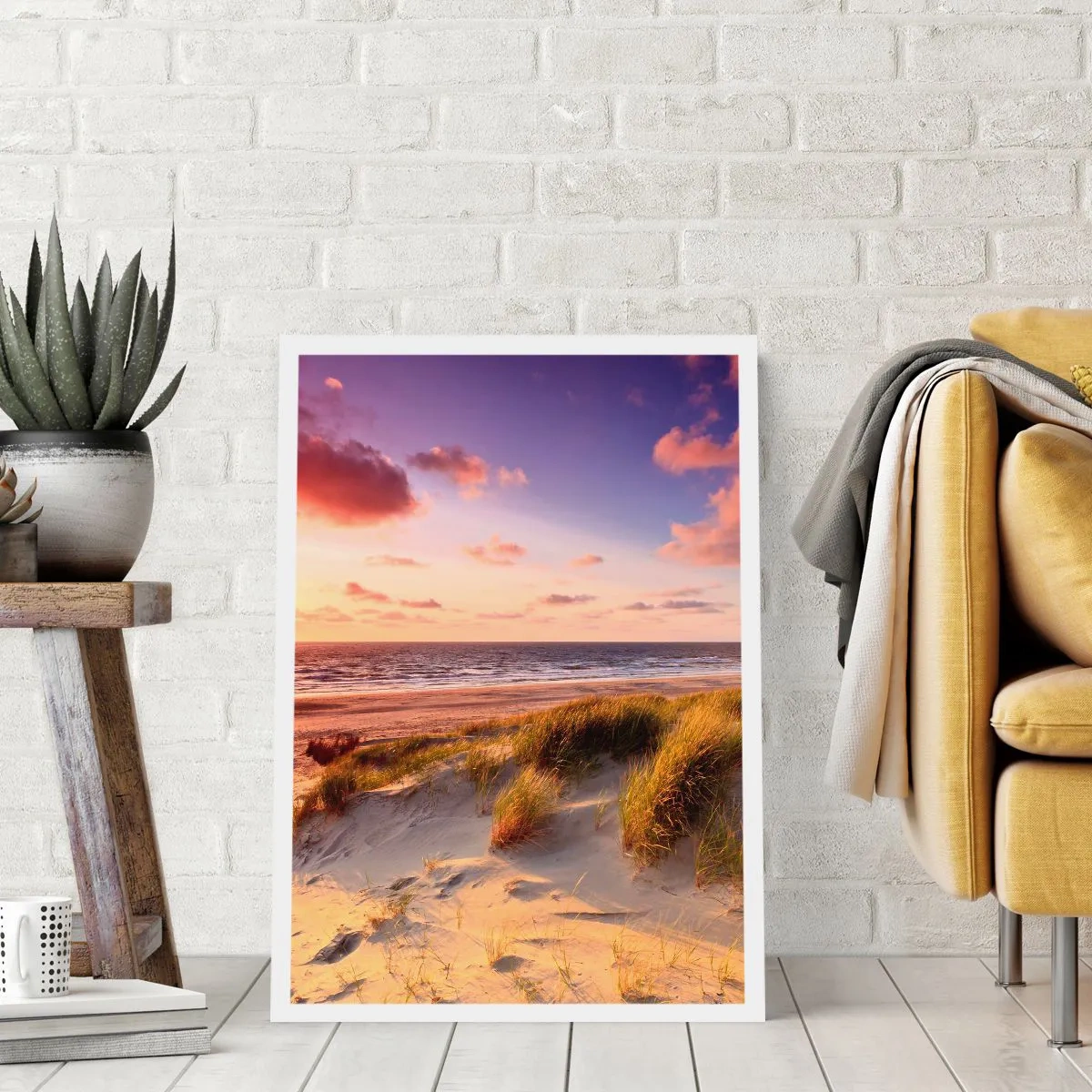 Plakat - Plaża z wydmami i zachodzącym słońcem - 50x70cm - Już latem pachnie powietrze - Nowoczesna dekoracja ścienna do salonu, kuchni i sypialni ARTTOR