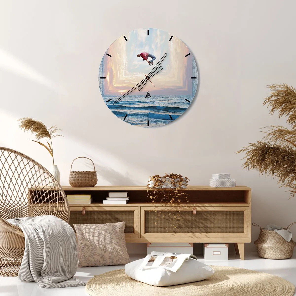 Zegar ścienny - Skacząca postać nad morzem w surrealistycznym pejzażu - 30x30cm - Do innego wymiaru - Nowoczesna dekoracja ścienna do salonu, kuchni i sypialni ARTTOR