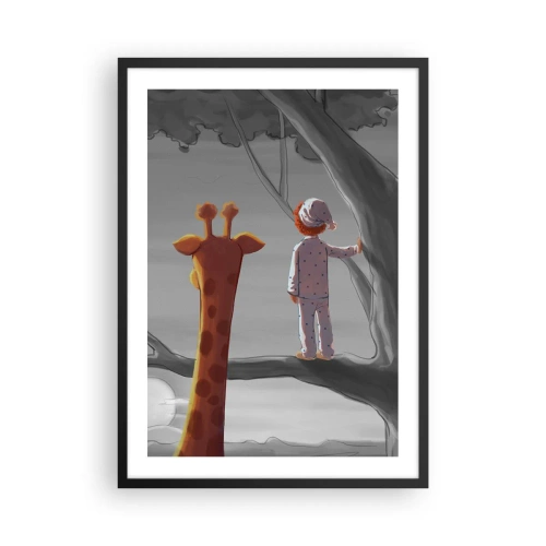 Plakat w czarnej ramie - Chłopiec w piżamie i żyrafa na drzewie w szaro-pomarańczowym krajobrazie - 50x70cm - To się naprawdę dzieje - Nowoczesna dekoracja ścienna do salonu i sypialni ARTTOR
